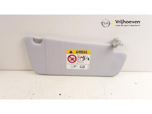 Gebruikte Zonneklep Opel Corsa E 1.0 SIDI Turbo 12V Prijs € 20,00 Margeregeling aangeboden door Autodemontage Vrijhoeven B.V.