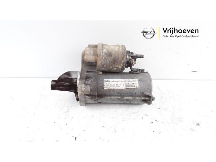 Gebruikte Startmotor Opel Combo 1.3 CDTI 16V ecoFlex Prijs € 15,00 Margeregeling aangeboden door Autodemontage Vrijhoeven B.V.