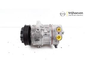 Gebruikte Aircopomp Opel Corsa E 1.6 OPC Turbo 16V Prijs € 100,00 Margeregeling aangeboden door Autodemontage Vrijhoeven B.V.