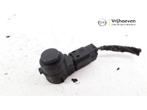 Gebruikte Parkeersensor Opel Mokka/Mokka X 1.6 CDTI 16V 4x2 Prijs € 20,00 Margeregeling aangeboden door Autodemontage Vrijhoeven B.V.