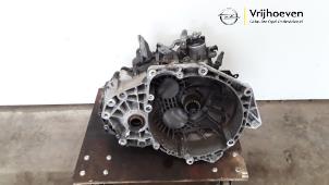 Gebruikte Versnellingsbak Opel Zafira Tourer (P12) 2.0 CDTI 16V 130 Ecotec Prijs € 250,00 Margeregeling aangeboden door Autodemontage Vrijhoeven B.V.