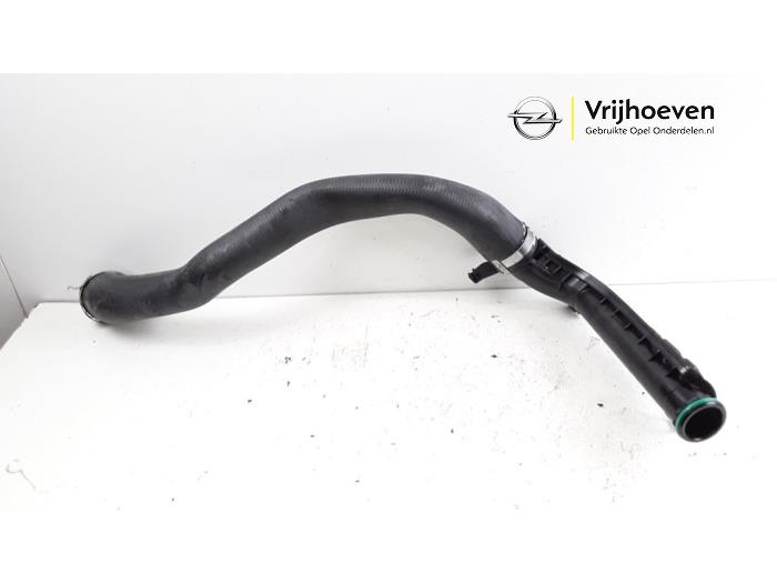 Gebruikte Intercooler Slang Opel Grandland/Grandland X 1.6 CDTi 120 Prijs € 45,00 Margeregeling aangeboden door Autodemontage Vrijhoeven B.V.