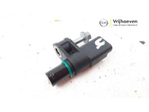 Gebruikte Nokkenas Sensor Opel Corsa F (UB/UH/UP) 1.2 12V 75 Prijs € 15,00 Margeregeling aangeboden door Autodemontage Vrijhoeven B.V.