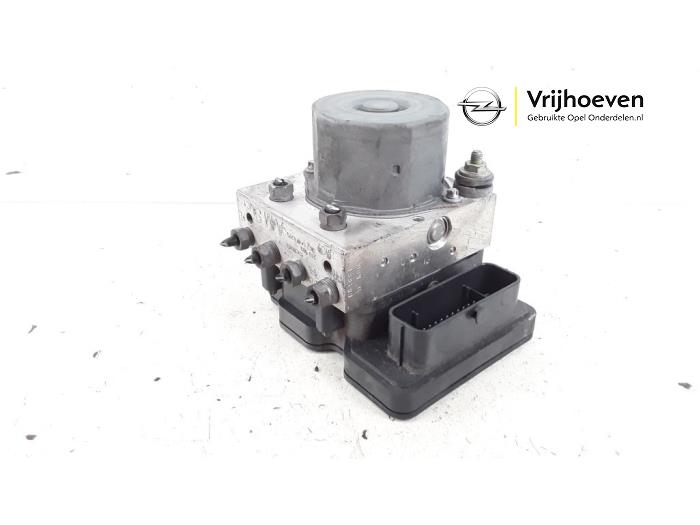 Gebruikte ABS Pomp Opel Adam 1.2 16V Prijs € 65,00 Margeregeling aangeboden door Autodemontage Vrijhoeven B.V.
