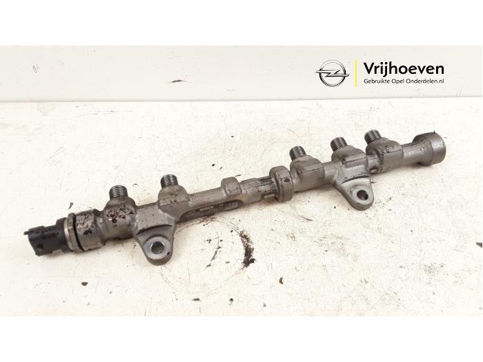Gebruikte Common rail (Injectie) Opel Corsa D 1.3 CDTi 16V ecoFLEX Prijs € 30,00 Margeregeling aangeboden door Autodemontage Vrijhoeven B.V.