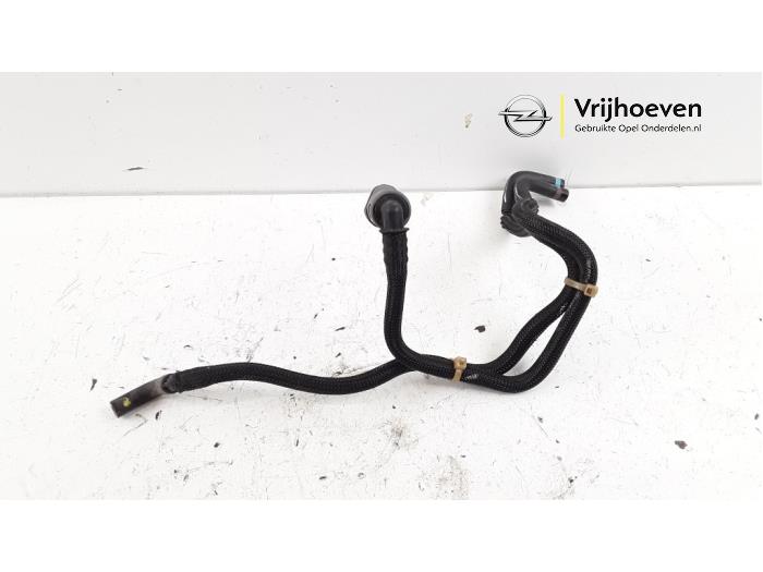 Gebruikte Turboslang Opel Grandland/Grandland X 1.2 Turbo 12V Prijs € 15,00 Margeregeling aangeboden door Autodemontage Vrijhoeven B.V.