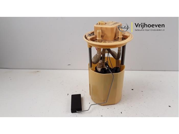Gebruikte Tank element Pomp Opel Corsa E 1.3 CDTi 16V ecoFLEX Prijs € 35,00 Margeregeling aangeboden door Autodemontage Vrijhoeven B.V.