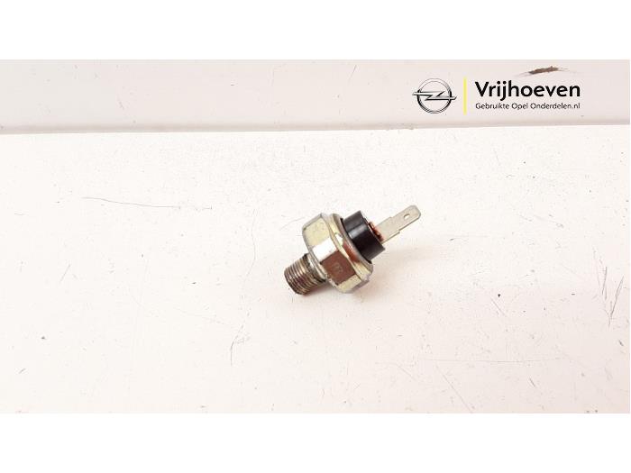 Gebruikte Oliedruk sensor Opel Agila (B) 1.0 12V Prijs € 15,00 Margeregeling aangeboden door Autodemontage Vrijhoeven B.V.