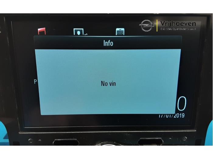 Navigatie Systeem van een Opel Corsa E 1.0 SIDI Turbo 12V 2019