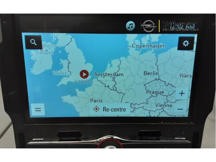 Navigatie Systeem van een Opel Corsa E 1.4 16V 2019