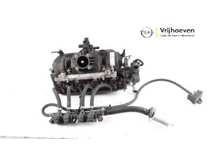 Gebruikte Inlaatspruitstuk Opel Corsa C (F08/68) 1.2 16V Twin Port Prijs € 60,00 Margeregeling aangeboden door Autodemontage Vrijhoeven B.V.