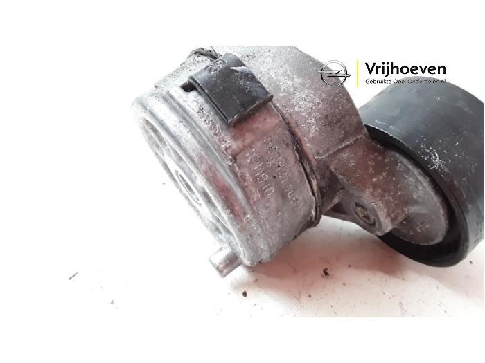 Spanner multiriem van een Opel Crossland (X) 1.2 Turbo 12V Euro 6 2019