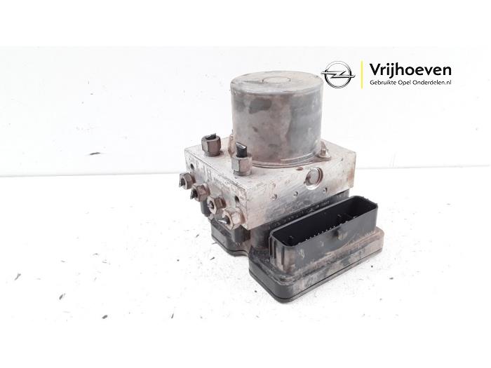 Gebruikte ABS Pomp Opel Astra K 1.6 CDTI 136 16V Prijs € 100,00 Margeregeling aangeboden door Autodemontage Vrijhoeven B.V.