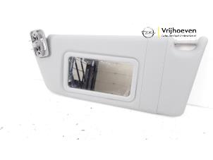 Gebruikte Zonneklep Opel Astra H (L48) 1.4 16V Twinport Prijs € 15,00 Margeregeling aangeboden door Autodemontage Vrijhoeven B.V.