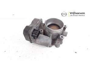 Gebruikte Gasklephuis Opel Zafira (M75) 2.2 16V Direct Ecotec Prijs € 25,00 Margeregeling aangeboden door Autodemontage Vrijhoeven B.V.