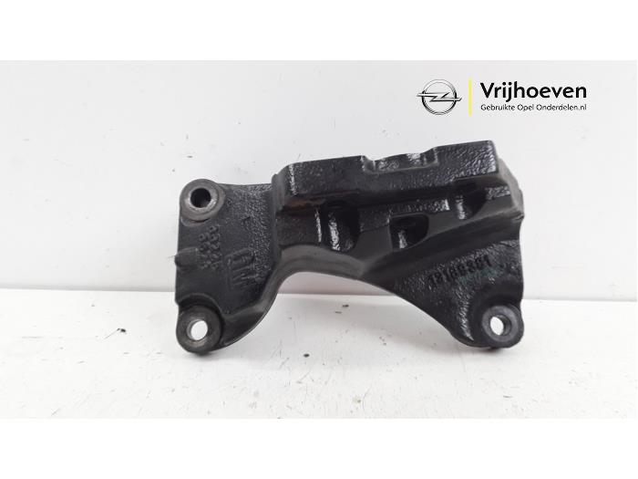 Gebruikte Motorrubber Opel Astra H (L48) 1.8 16V Prijs € 15,00 Margeregeling aangeboden door Autodemontage Vrijhoeven B.V.