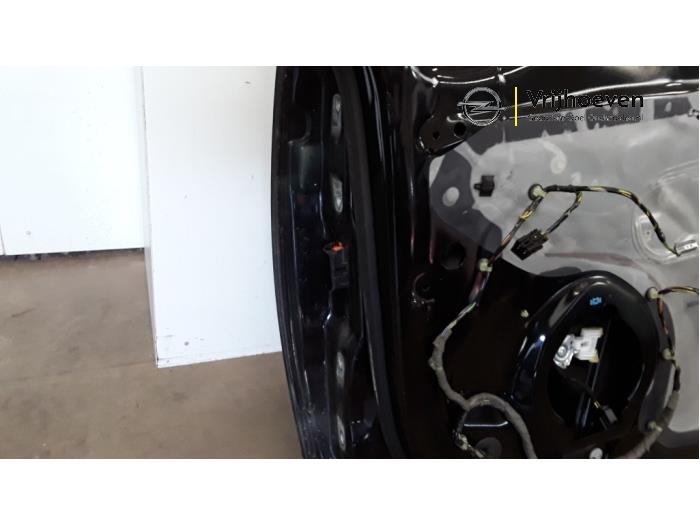 Portier 4Deurs rechts-voor van een Opel Meriva 1.4 16V Ecotec 2014