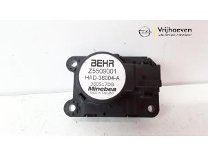 Gebruikte Kachelklep Motor Opel Crossland (X) 1.6 CDTi 100 Prijs € 25,00 Margeregeling aangeboden door Autodemontage Vrijhoeven B.V.