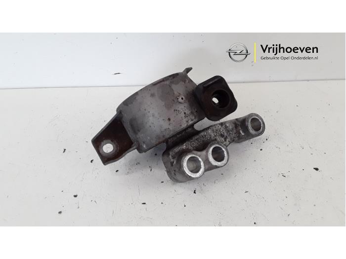 Gebruikte Motorrubber Opel Combo 1.6 CDTI 16V Prijs € 35,00 Margeregeling aangeboden door Autodemontage Vrijhoeven B.V.