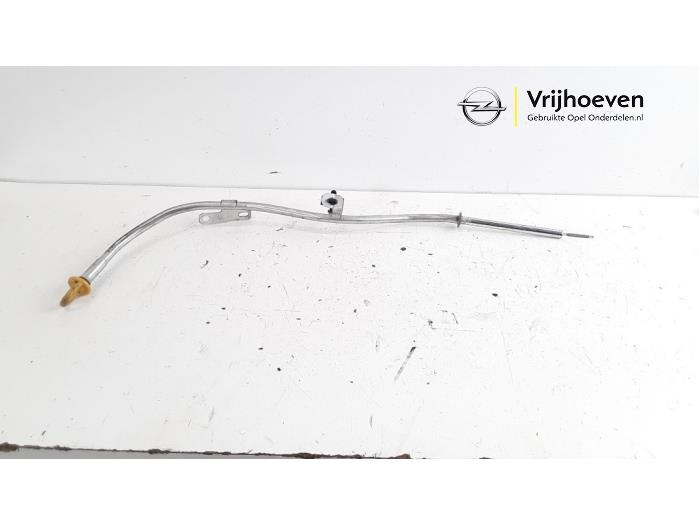 Gebruikte Peilstok Olie Opel Corsa E 1.3 CDTi 16V ecoFLEX Prijs € 15,00 Margeregeling aangeboden door Autodemontage Vrijhoeven B.V.