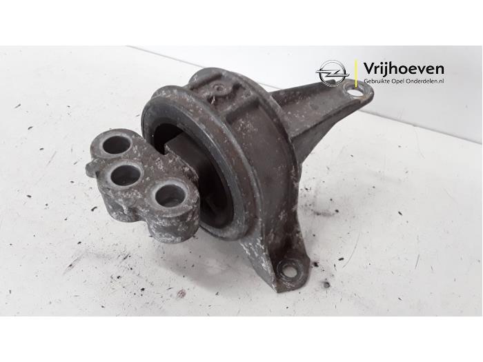 Gebruikte Motorrubber Opel Zafira (M75) 1.9 CDTI Prijs € 15,00 Margeregeling aangeboden door Autodemontage Vrijhoeven B.V.