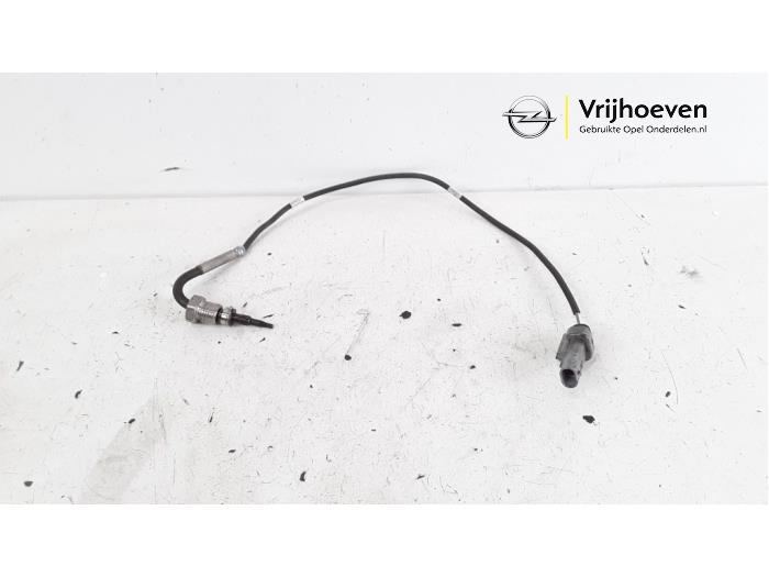 Gebruikte Temperatuursensor Motor Opel Corsa E 1.3 CDTi 16V ecoFLEX Prijs € 30,00 Margeregeling aangeboden door Autodemontage Vrijhoeven B.V.