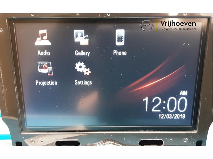 Radio van een Opel Mokka X 1.4 Turbo 16V 2019