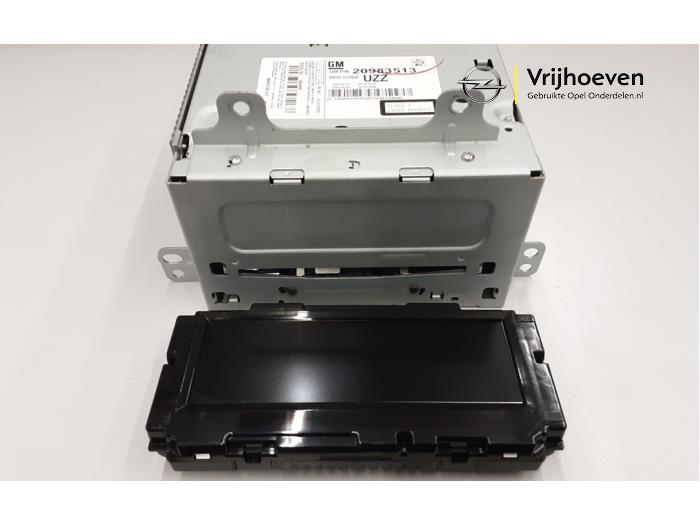 Radio module van een Opel Meriva 1.4 Turbo 16V Ecotec 2011