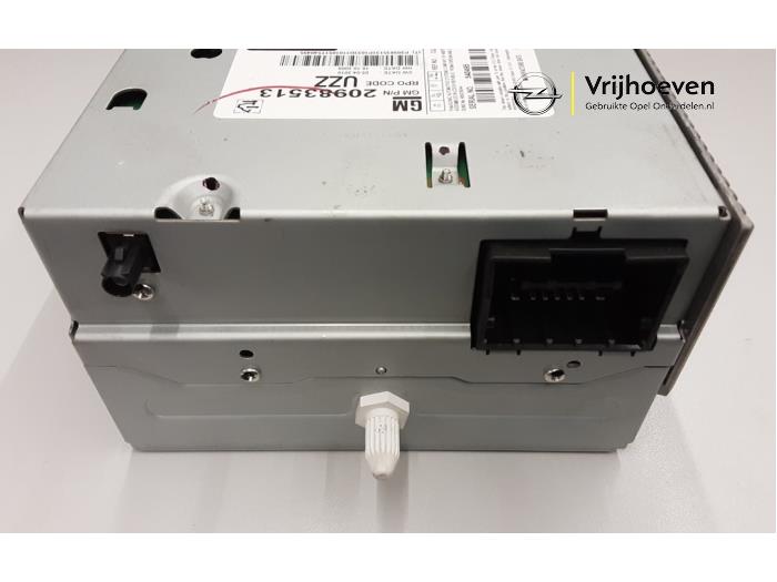 Radio module van een Opel Meriva 1.4 Turbo 16V Ecotec 2011