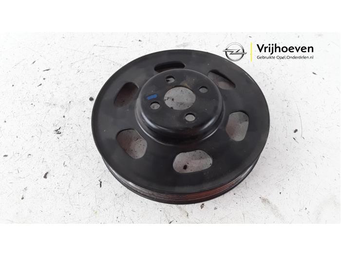 Gebruikte Poelie Waterpomp Opel Agila (B) 1.2 16V Prijs € 20,00 Margeregeling aangeboden door Autodemontage Vrijhoeven B.V.