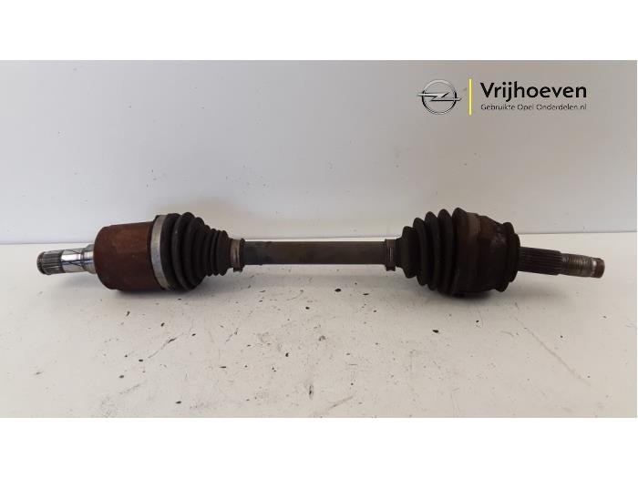 Gebruikte Steekas links-voor Opel Mokka/Mokka X 1.4 Turbo 16V 4x2 Prijs € 70,00 Margeregeling aangeboden door Autodemontage Vrijhoeven B.V.