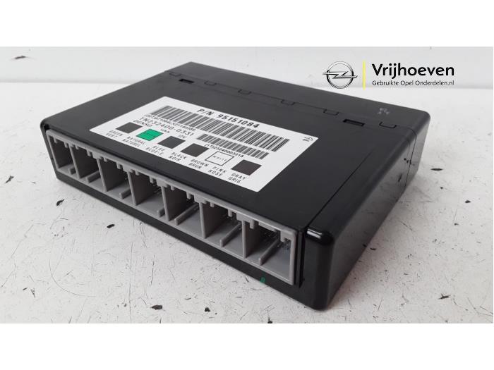Gebruikte Bodycontrol Module Opel Antara 2.2 CDTI 16V 4x2 Prijs € 200,00 Margeregeling aangeboden door Autodemontage Vrijhoeven B.V.