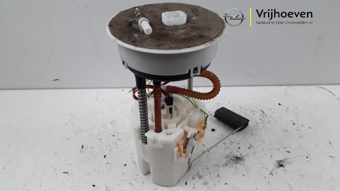 Gebruikte Tank element Pomp Opel Agila (B) 1.2 16V Prijs € 50,00 Margeregeling aangeboden door Autodemontage Vrijhoeven B.V.