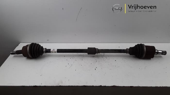 Gebruikte Steekas rechts-voor Opel Corsa E 1.4 Turbo 16V Prijs € 50,00 Margeregeling aangeboden door Autodemontage Vrijhoeven B.V.