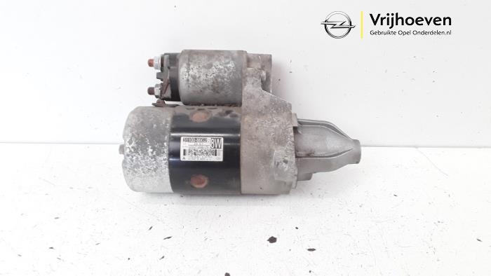Gebruikte Startmotor Opel Agila (B) 1.2 16V Prijs € 25,00 Margeregeling aangeboden door Autodemontage Vrijhoeven B.V.