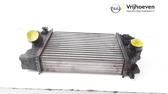 Gebruikte Intercooler Opel Meriva (B) 1.4 Turbo 16V ecoFLEX Prijs € 50,00 Margeregeling aangeboden door Autodemontage Vrijhoeven B.V.