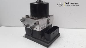 Gebruikte ABS Pomp Opel Astra H (L48) 1.8 16V Prijs € 75,00 Margeregeling aangeboden door Autodemontage Vrijhoeven B.V.