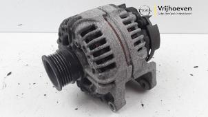 Gebruikte Dynamo Opel Astra H (L48) 1.8 16V Prijs € 25,00 Margeregeling aangeboden door Autodemontage Vrijhoeven B.V.