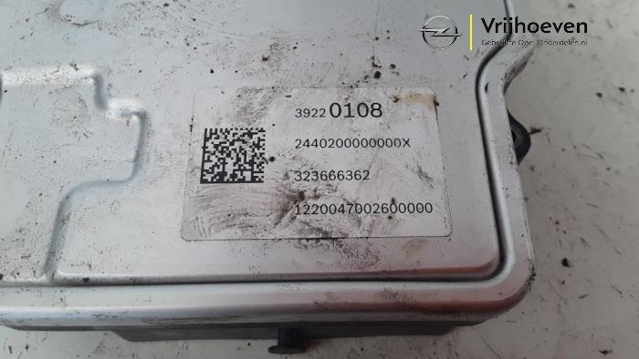 ABS Computer van een Opel Astra K 1.5 CDTi 105 12V 2020