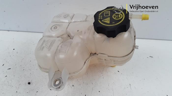 Koelvloeistof Reservoir van een Opel Corsa E 1.0 SIDI Turbo 12V 2015