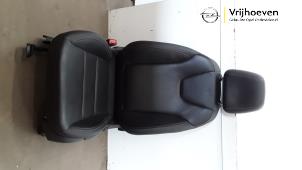 Gebruikte Voorstoel links Opel Astra K 1.6 SIDI Eco Turbo 16V Prijs € 150,00 Margeregeling aangeboden door Autodemontage Vrijhoeven B.V.