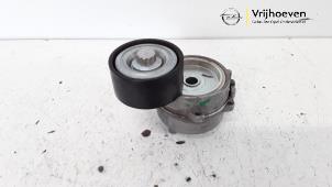 Gebruikte Spanner multiriem Opel Corsa F (UB/UH/UP) 1.2 Turbo 12V 100 Prijs € 25,00 Margeregeling aangeboden door Autodemontage Vrijhoeven B.V.