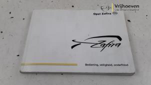 Gebruikte Instructie Boekje Opel Zafira (F75) 1.6 16V Prijs € 10,00 Margeregeling aangeboden door Autodemontage Vrijhoeven B.V.