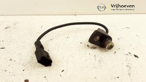 Gebruikte Nokkenas Sensor Opel Signum (F48) 3.2 V6 24V Prijs € 20,00 Margeregeling aangeboden door Autodemontage Vrijhoeven B.V.