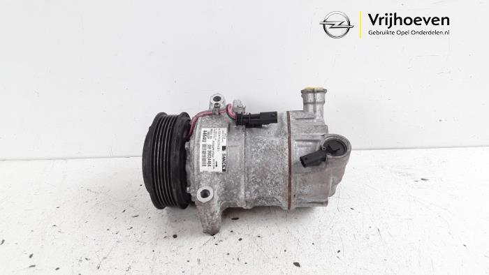 Gebruikte Pomp Airco Opel Astra K Sports Tourer 1.6 CDTI 110 16V Prijs € 70,00 Margeregeling aangeboden door Autodemontage Vrijhoeven B.V.