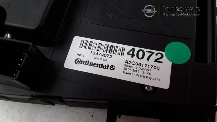 Radiobedienings paneel van een Opel Zafira Tourer (P12) 1.4 Turbo 16V Ecotec 2015