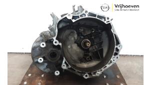 Gebruikte Versnellingsbak Opel Insignia 1.6 CDTI 16V Prijs € 350,00 Margeregeling aangeboden door Autodemontage Vrijhoeven B.V.