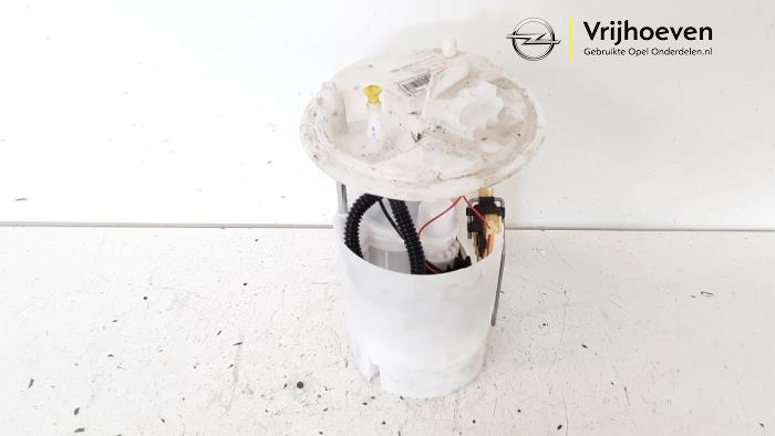 Gebruikte Tank element Pomp Opel Corsa E 1.4 16V Prijs € 40,00 Margeregeling aangeboden door Autodemontage Vrijhoeven B.V.