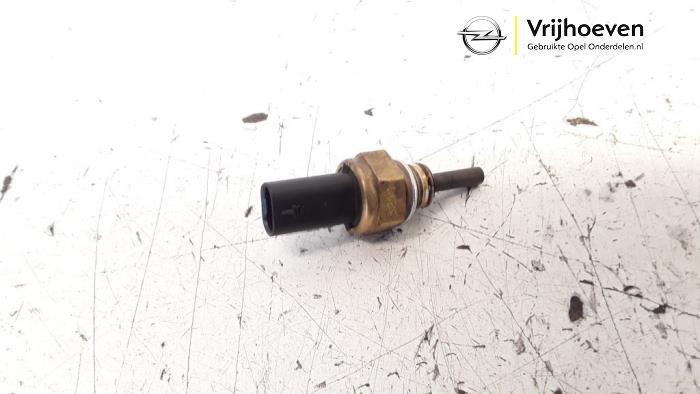 Gebruikte Sensor radiateurtemperatuur Opel Astra K Sports Tourer 1.6 CDTI 136 16V Prijs € 15,00 Margeregeling aangeboden door Autodemontage Vrijhoeven B.V.