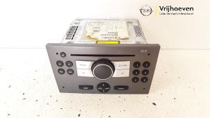 Gebruikte Radio CD Speler Opel Tigra Twin Top 1.4 16V Prijs € 40,00 Margeregeling aangeboden door Autodemontage Vrijhoeven B.V.